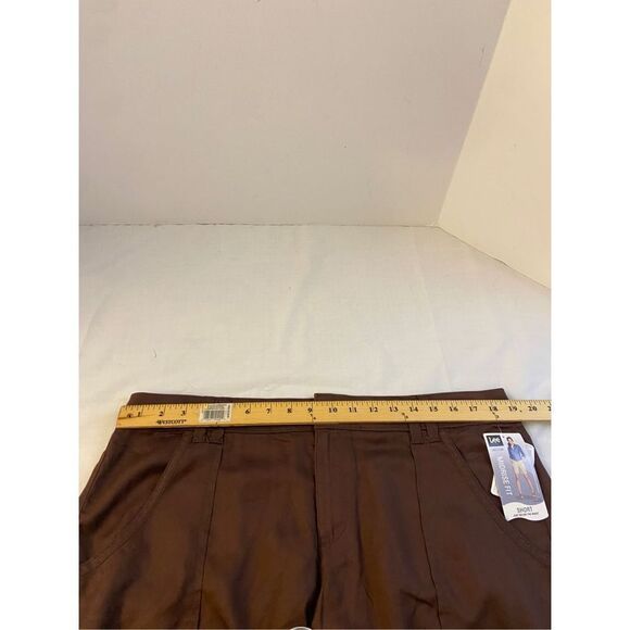 Lee midrise Chateau shorts size 16m brown 110% Lyocell New $44 rn#130273 - Picture 6 of 7